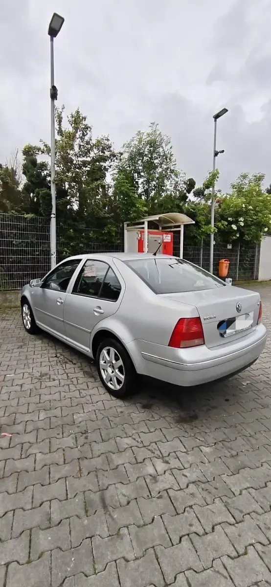 Gebraucht VW Bora 105 PS (77 kW) 2004 Silber Limousine