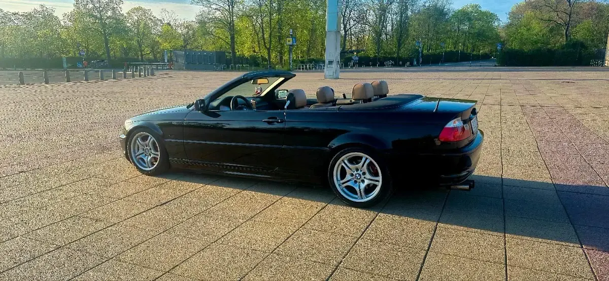 Gebraucht BMW 325 Cabriolet 192 PS (141 kW) 2002 Schwarz Cabrio