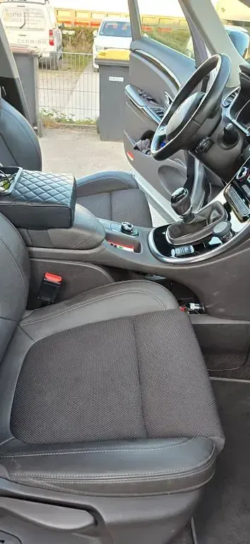 Używany Renault Espace Life 131 KM (96 kW) 2015 Srebrny Minivan
