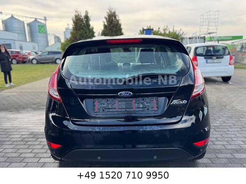 Gebraucht Ford Fiesta Celebration 80 PS (58 kW) 2016 Schwarz Limousine