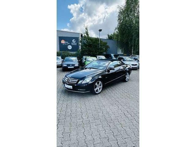 Gebraucht Mercedes E200 184 PS (135 kW) 2012 Obsidianschwarz  metalliclack Cabrio