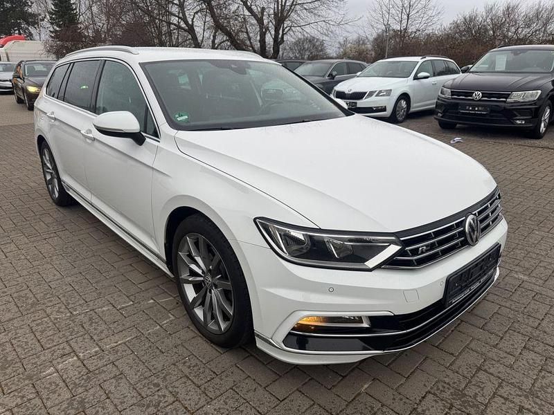 Gebraucht VW Passat Comfortline 150 PS (110 kW) 2018 Weiß Limousine