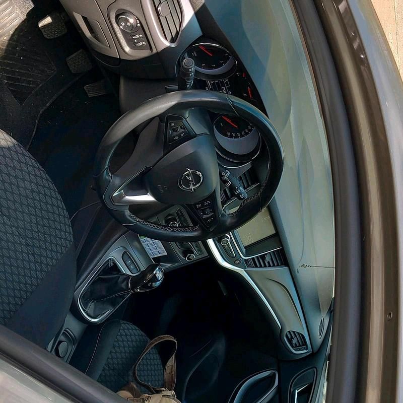 Usata Opel Astra 140 CV (102 kW) 2017 Grigio Berlina