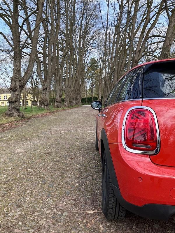 Second-hand Mini ONE 102 CP (75 kW) 2021 Portocaliu Hatchback