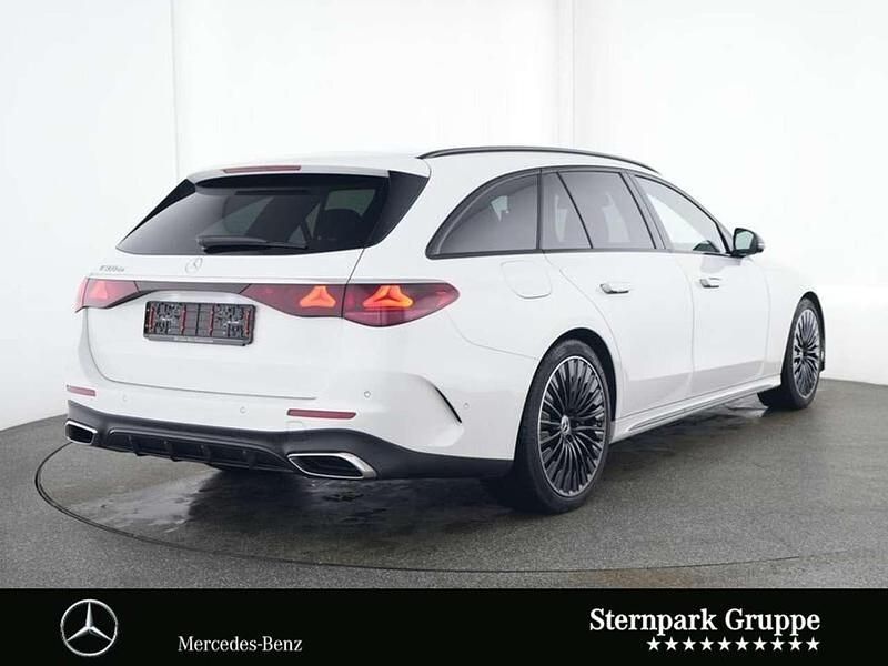 Gebraucht Mercedes E300 AMG 313 PS (230 kW) 2024 Manufaktur lack manufaktur opa Kombi