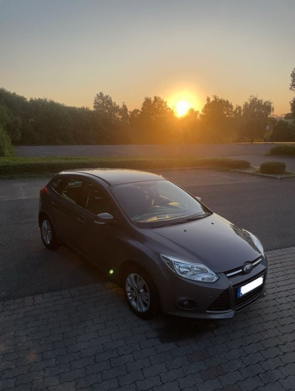 Gebraucht 2013 Ford Focus Trend Limousine | 4.000 € (Fairer Preis) - Bild 1/4