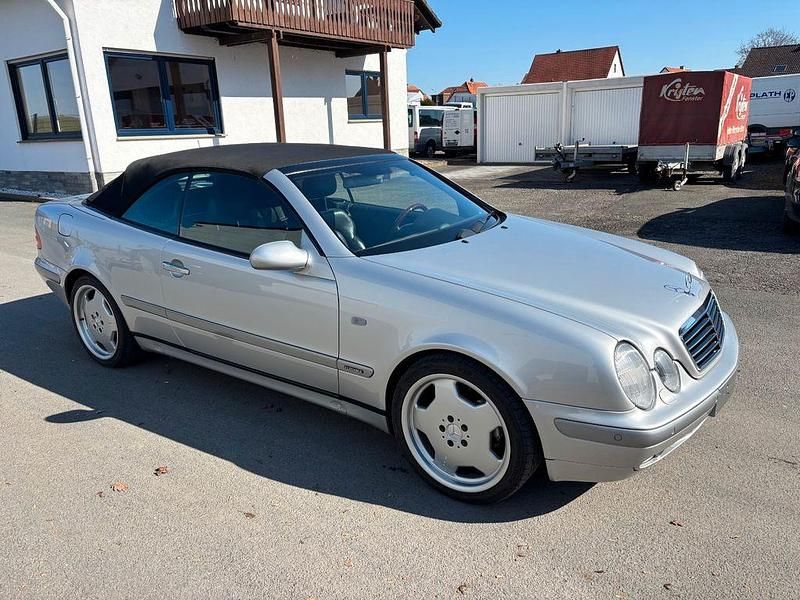 Gebraucht Mercedes CLK320 Elegance 218 PS (160 kW) 1999 Silber Cabrio
