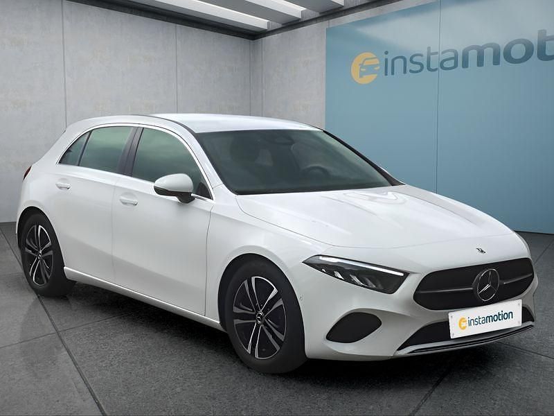 Gebraucht Mercedes A220 190 PS (139 kW) 2024 Weiß Limousine