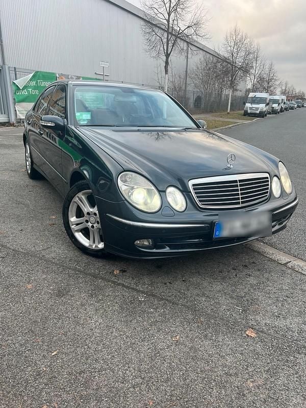 Gebraucht Mercedes E320 224 PS (164 kW) 2005 Blau Limousine