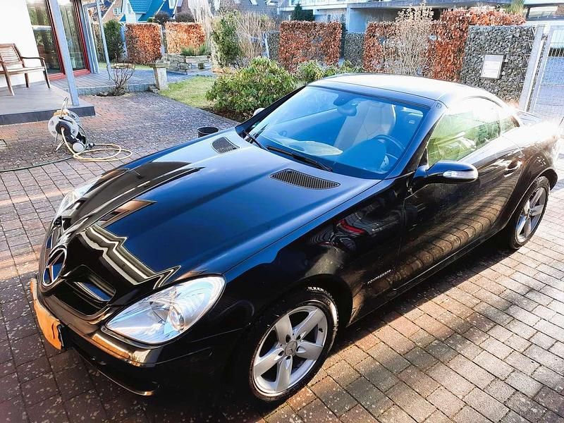 Gebraucht Mercedes SLK200 163 PS (119 kW) 2006 Schwarz Cabrio