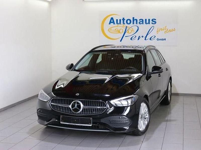 Gebraucht Mercedes C220 200 PS (147 kW) 2023 Schwarz Limousine