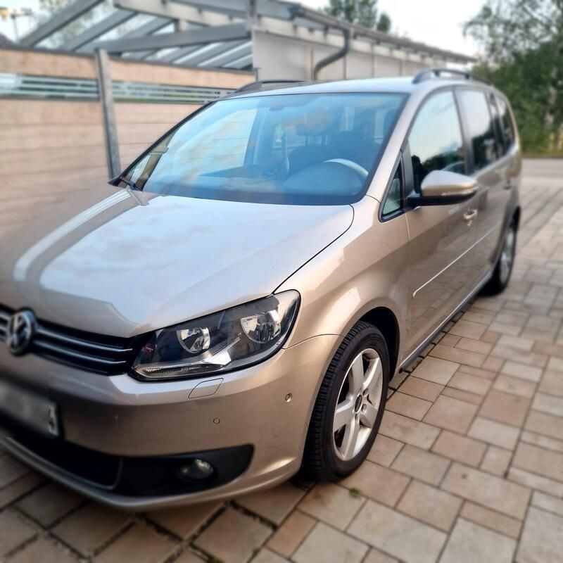 Andere außenfarben Gebraucht 2013 VW Touran Van / Kleinbus | 12.000 € - Bild 1/4