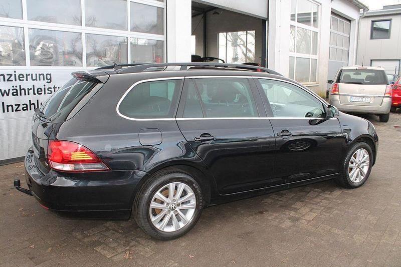 Gebraucht VW Golf VI Style 105 PS (77 kW) 2012 Schwarz Kleinwagen