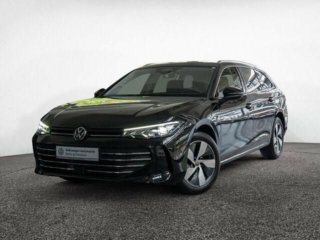 Gebraucht VW Passat Business 150 PS (110 kW) 2024 Grenadillschwarz metallic Kombi