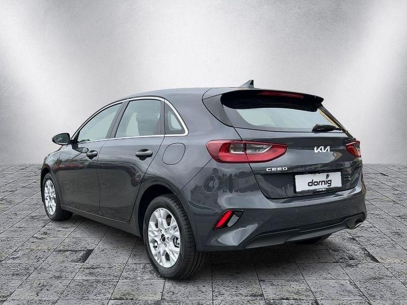 Neu Kia Ceed 140 PS (102 kW) 2025 Kleinwagen