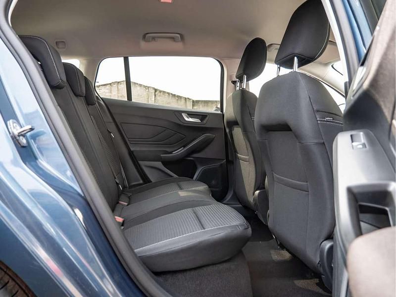 Neu Ford Focus Style 155 PS (114 kW) 2025 Andere farbe Kombi