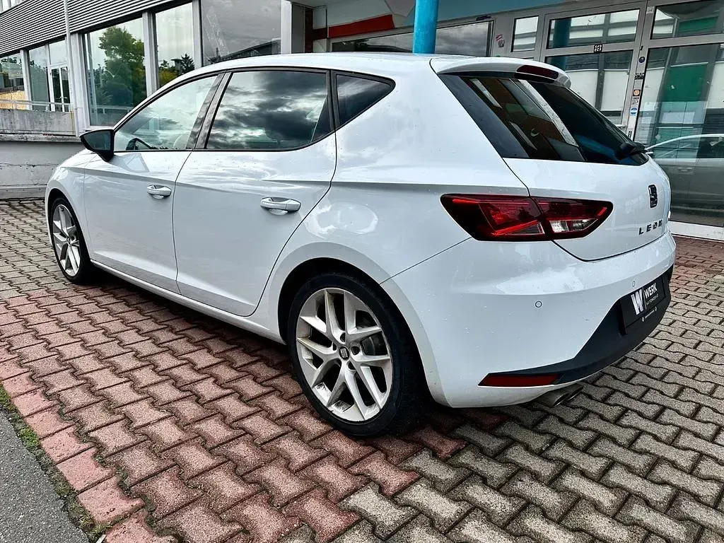 Gebraucht Seat Leon FR 150 PS (110 kW) 2016 Weiß Limousine