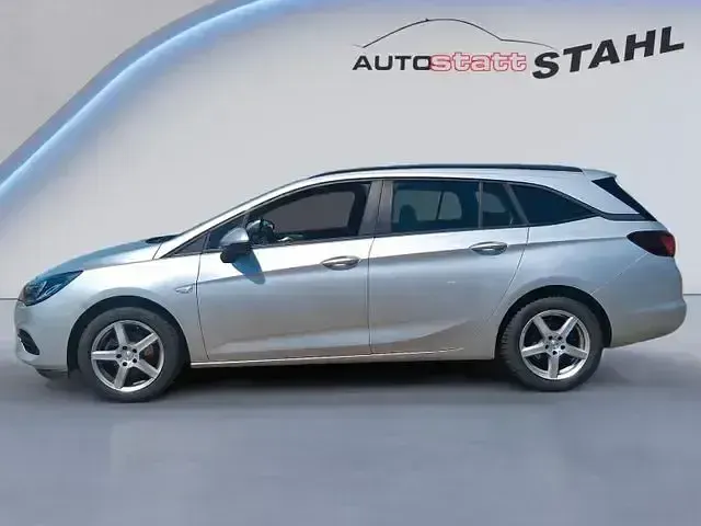 Gebraucht Opel Astra Edition 110 PS (80 kW) 2021 Argonsilber/sovereign/switchblad (metallic) Kombi