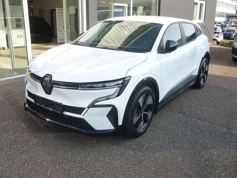 Arktisweiß Gebraucht 2022 Renault Mégane Equilibre Limousine | 25.900 € (Fairer Preis) - Bild 1/4