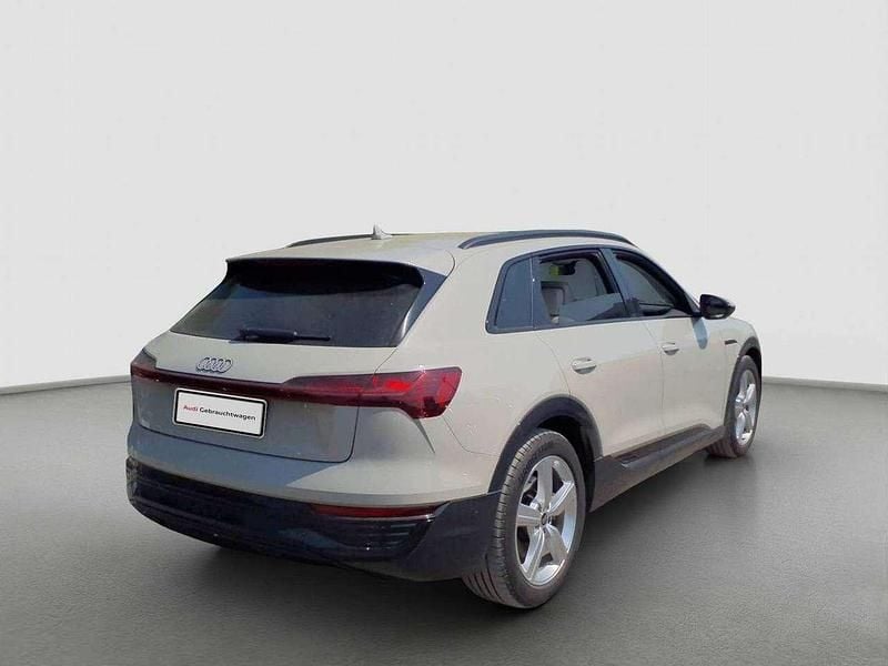 Gebraucht Audi Q8 e-tron Performance 300 kW (408 PS) 2024 Beige SUV