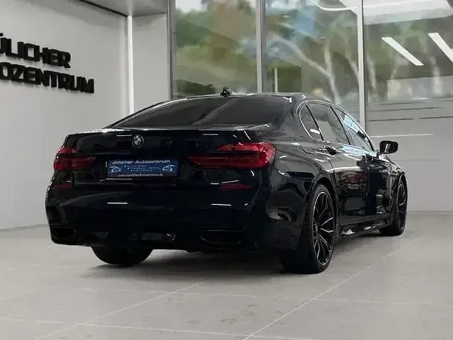 Gebraucht BMW 750L M Sport 449 PS (330 kW) 2019 Blau Limousine