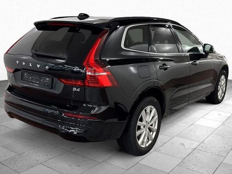 Gebraucht Volvo XC60 Core 197 PS (144 kW) 2022 Schwarz SUV
