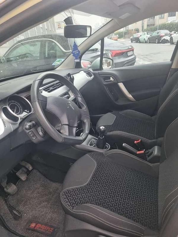 Gebraucht Citroën C3 Exclusive 90 PS (66 kW) 2004 Limousine