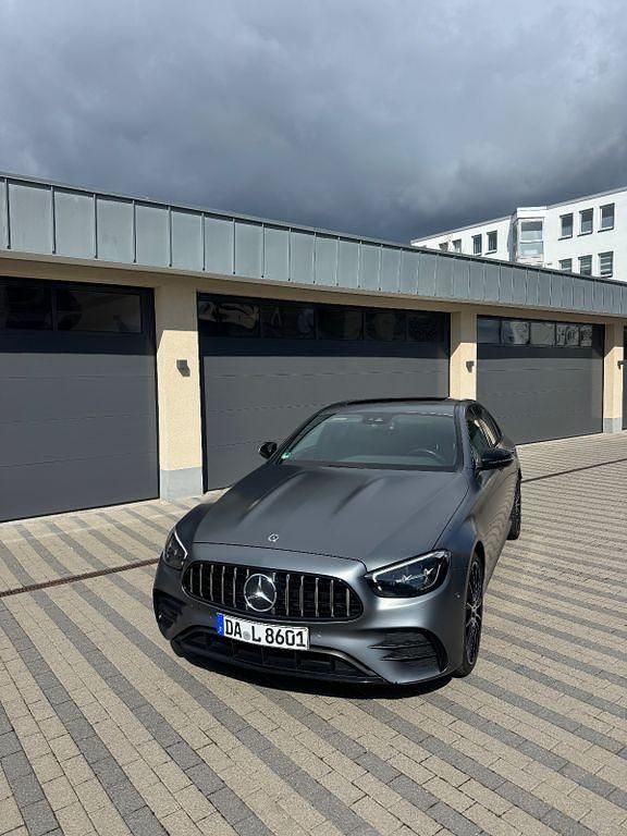Gebraucht Mercedes E400 330 PS (242 kW) 2022 Grau Limousine