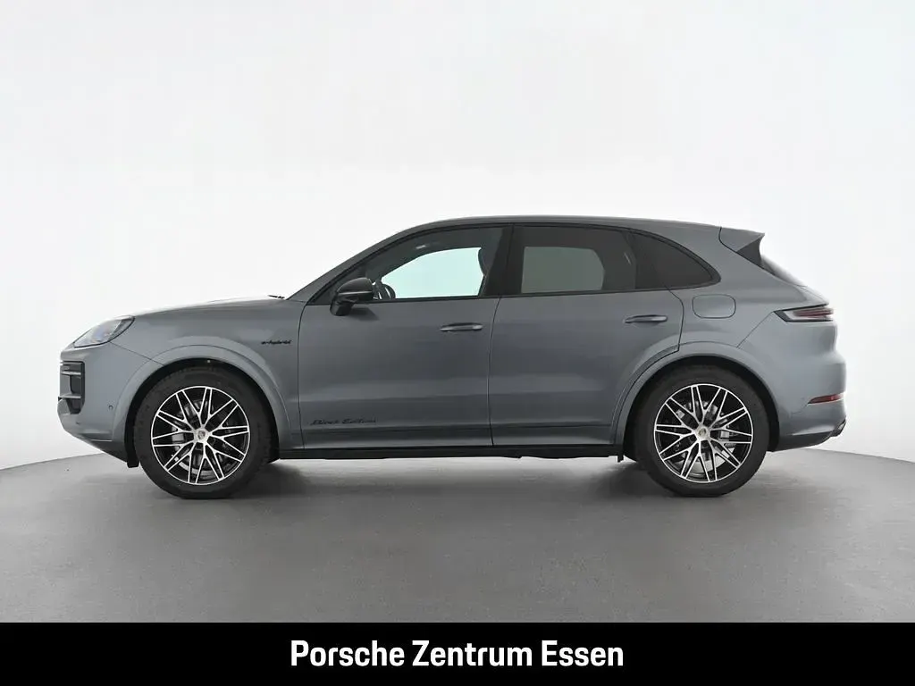 Neu Porsche Cayenne E-Hybrid Black Edition 470 PS (345 kW) 2026 Grau SUV