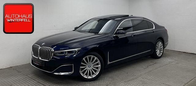 Blau Gebraucht 2021 BMW 730L Executive Limousine | 52.300 € (Fairer Preis) - Bild 1/4