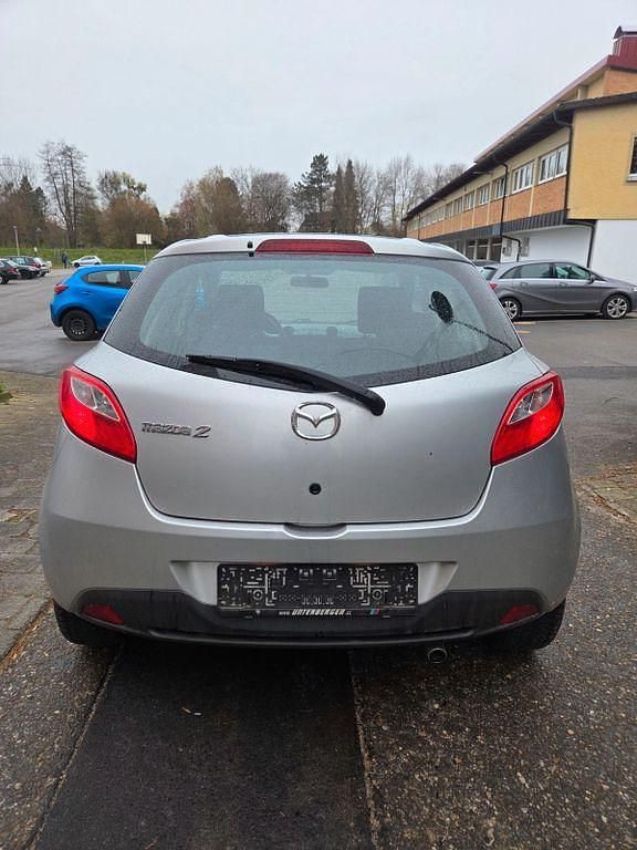 Gebraucht Mazda 2 Independence 86 PS (63 kW) 2009 Silber Kleinwagen