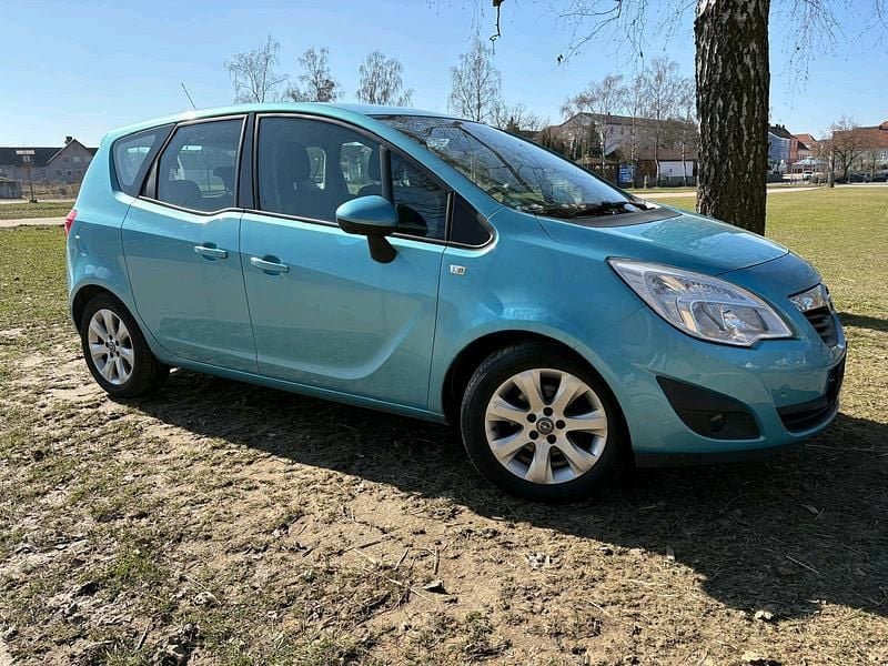 Gebraucht Opel Meriva 101 PS (74 kW) 2010 Van / Kleinbus