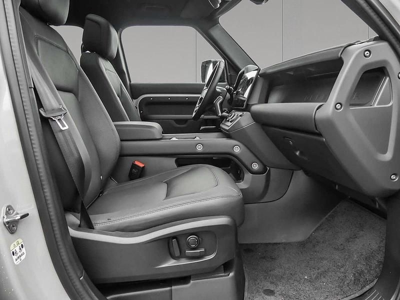 Gebraucht Land Rover Defender 252 PS (185 kW) 2025 Borasco grey SUV