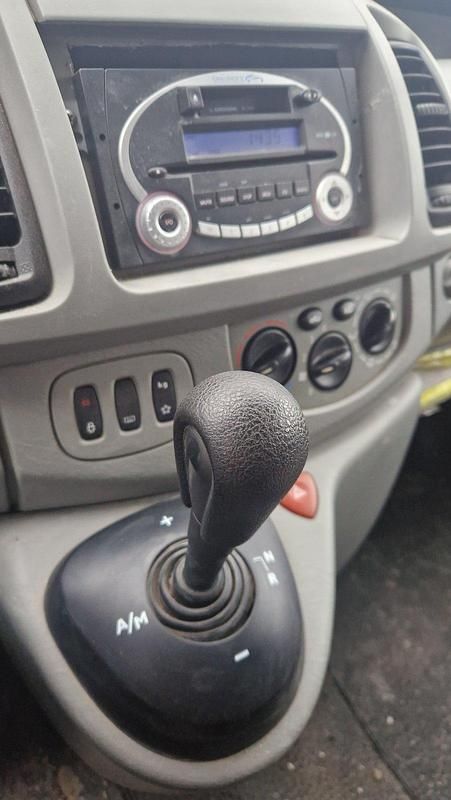 Gebraucht Opel Vivaro 135 PS (99 kW) 2006 Rot Van / Kleinbus