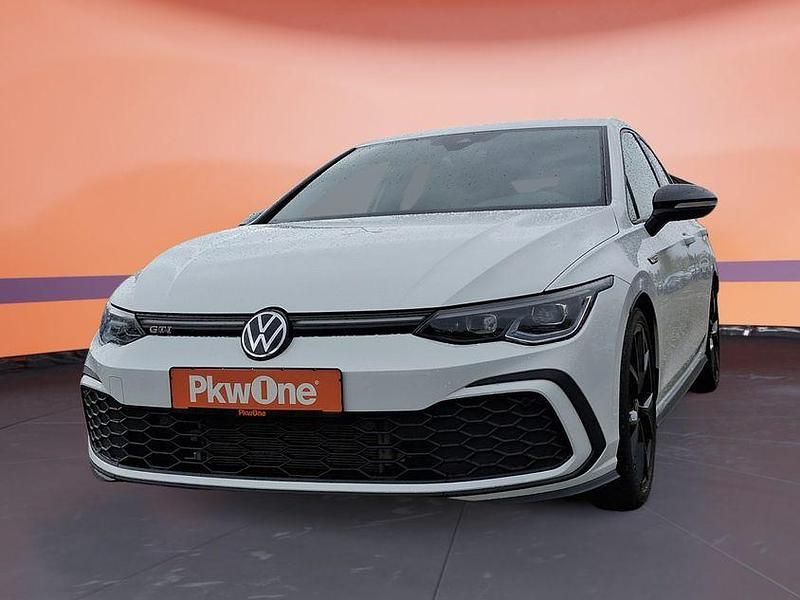 Weiß Gebraucht 2022 VW Golf VIII Style Limousine | 21.430 € (Superpreis) - Bild 1/4