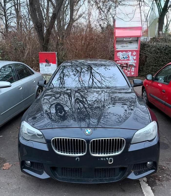 Blau Gebraucht 2012 BMW 535 M Sport Limousine | 15.000 € (Superpreis) - Bild 1/4