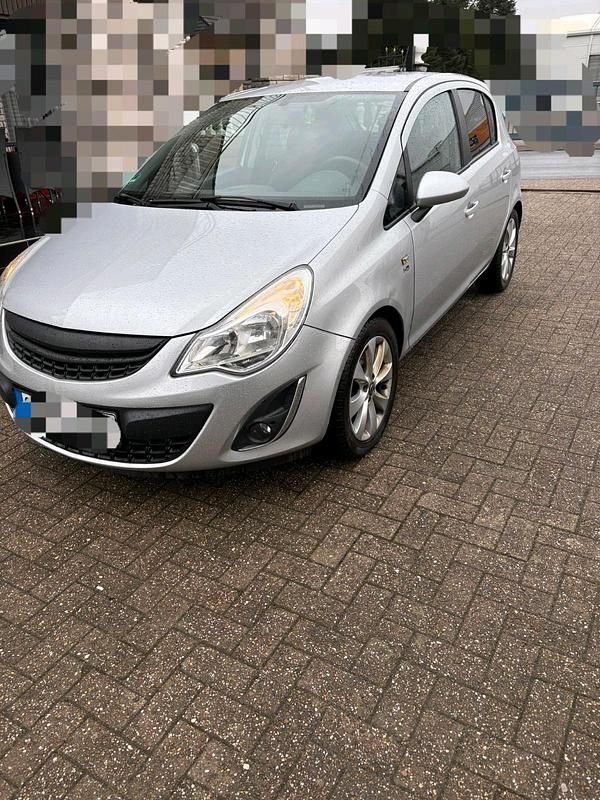 Gebraucht Opel Corsa 87 PS (63 kW) 2012 Silber Kleinwagen