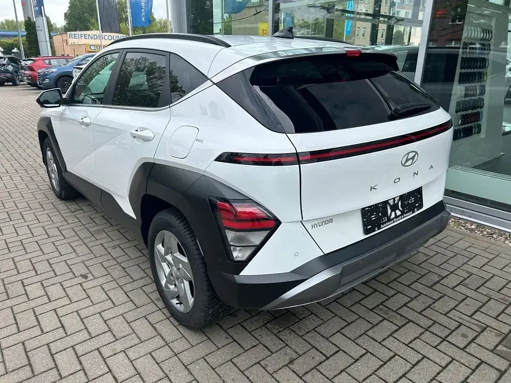 Gebraucht Hyundai Kona Trend 139 PS (102 kW) 2025 Weiss SUV