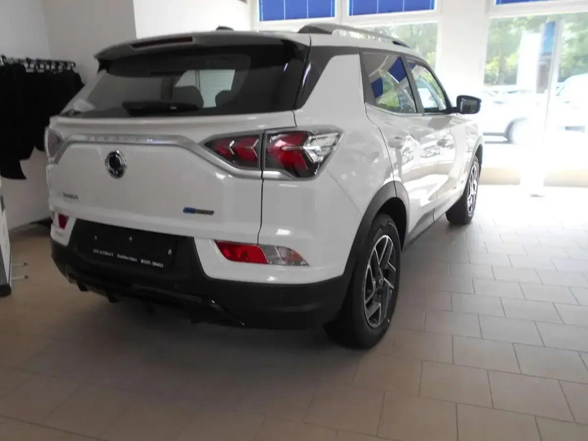 Gebraucht SsangYong Korando 139 kW (190 PS) 2024 Grand white SUV