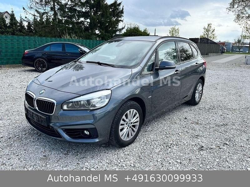 Grau Gebraucht 2017 BMW 220 Sport Line Kombi | 15.900 € (Guter Preis) - Bild 1/4