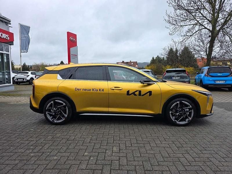 Neu Kia K4 GT-Line 179 PS (131 kW) 2026 Sparkling yellow metallic Limousine