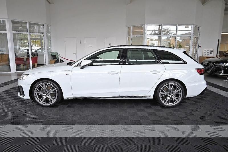 Gebraucht Audi A4 Competition 163 PS (119 kW) 2022 Weiß Limousine