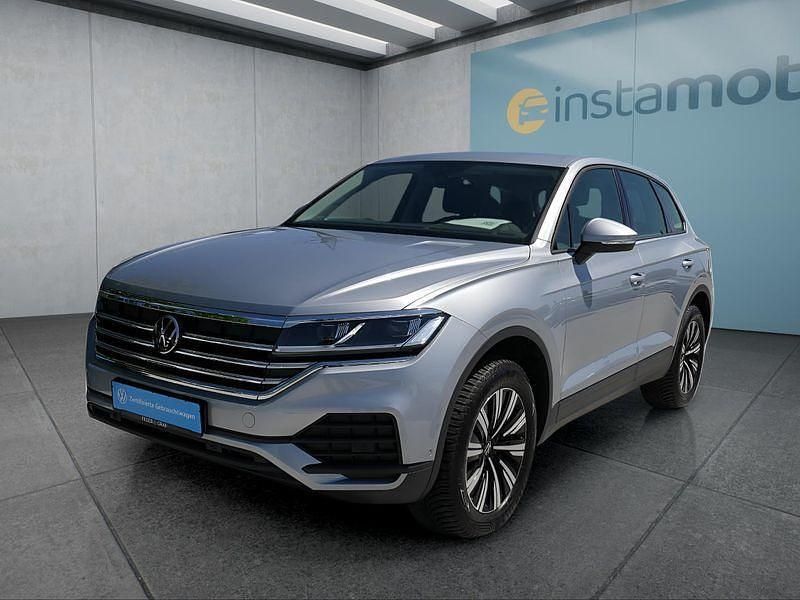 Silber Gebraucht 2024 VW Touareg SUV | 56.149 € (Superpreis) - Bild 1/4
