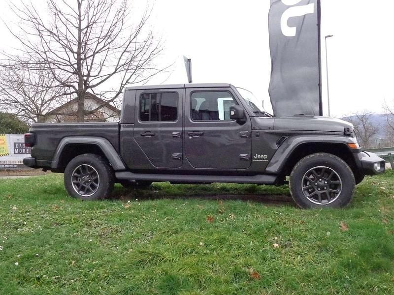 Gebraucht Jeep Gladiator Overland 264 PS (194 kW) 2023 Granite crystel Pickup