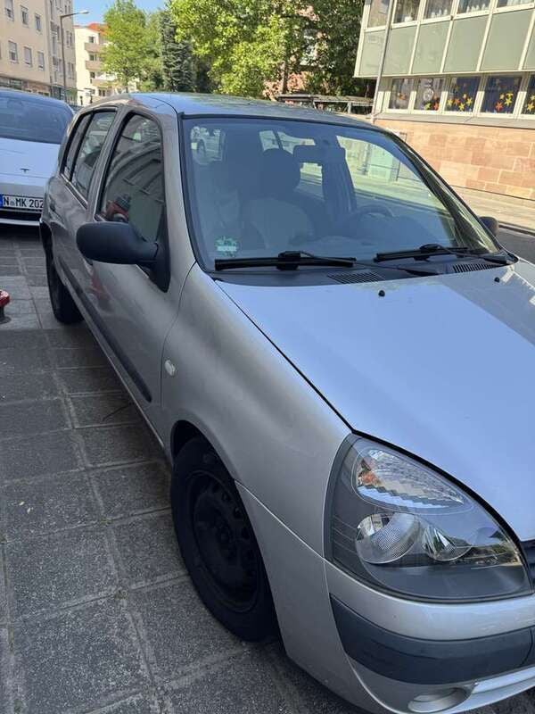 Gebraucht 2005 Renault Clio II Initiale Limousine | 899 € (Superpreis) - Bild 1/4