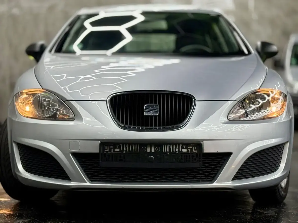 Gebraucht Seat Leon 86 PS (63 kW) 2012 Silber Kleinwagen