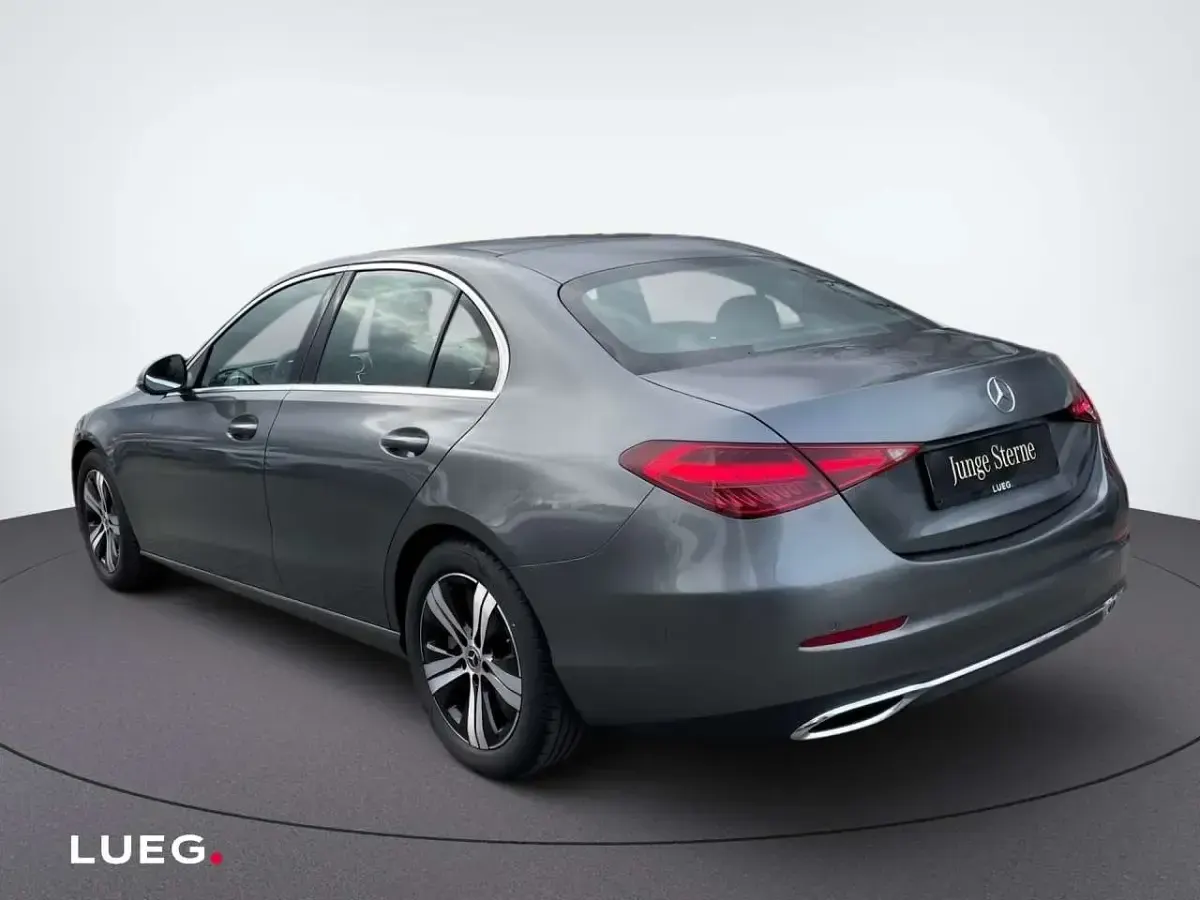Gebraucht Mercedes C180 Avantgarde 170 PS (125 kW) 2025 Metalliclack selenitgrau Limousine