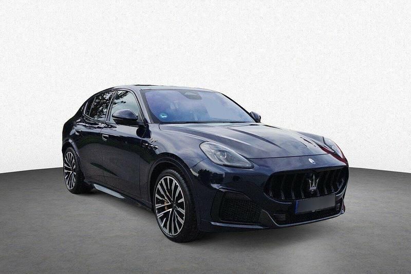 Diverse metallic Gebraucht 2023 Maserati Grecale SUV | 89.080 € (Teuer) - Bild 1/4