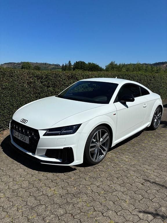 Weiß Gebraucht 2020 Audi TT Sport Coupé | 32.499 € (Fairer Preis) - Bild 1/4