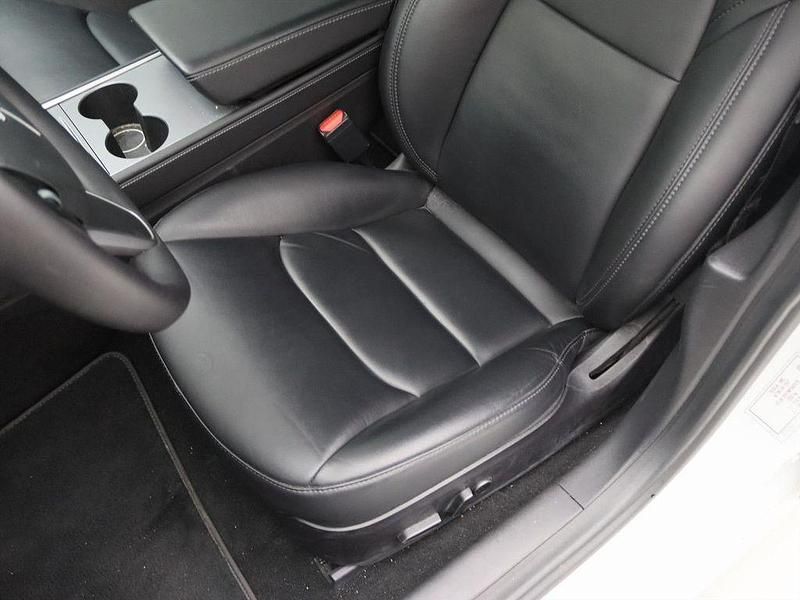 Weiß Gebraucht 2020 Tesla Model 3 Long Range AWD Limousine | 23.900 € (Fairer Preis) - Bild 1/4